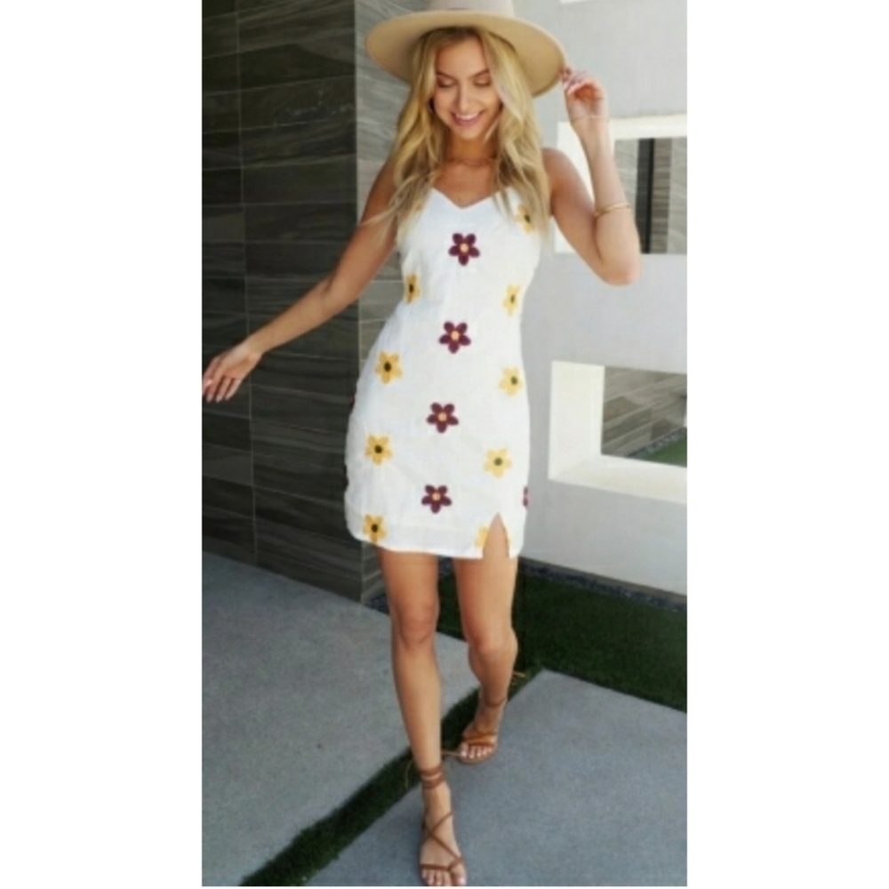 Shein Split Hem Floral Embroidered Cami dress White Size M